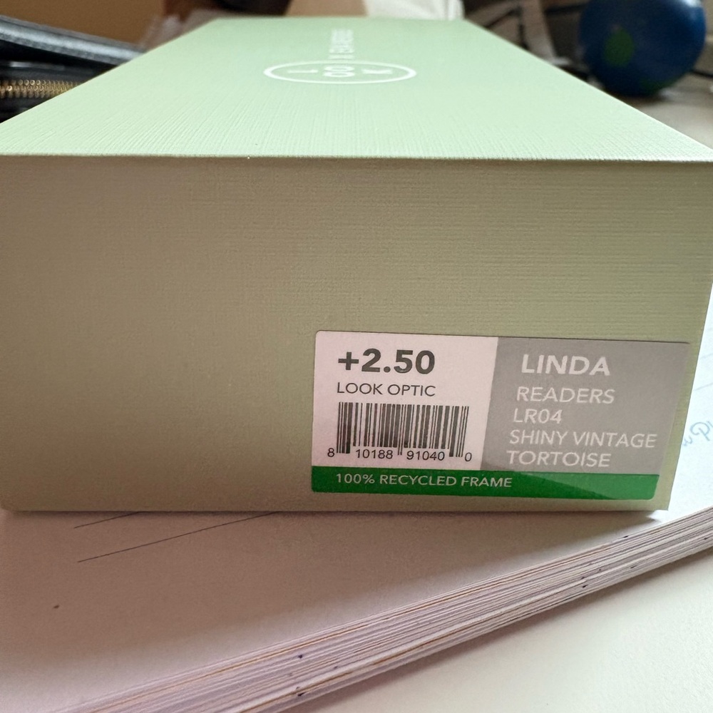 Look Optic Readers 2.50 - NIB w/felt case. - Picture 2 of 5